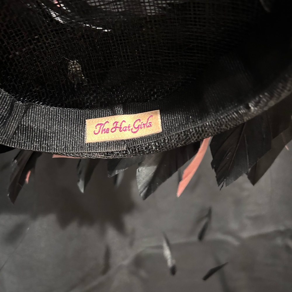 The Hat Girls - Picture 3 of 3